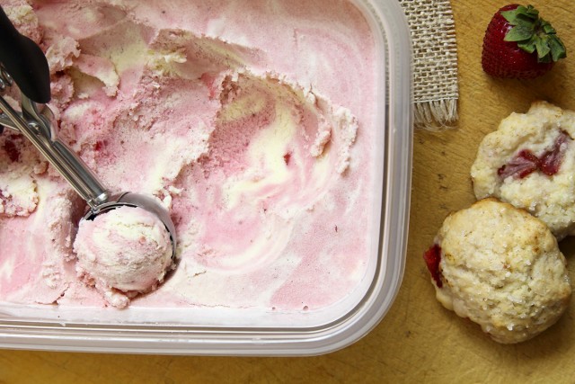 3 recettes de glaces à réaliser avec une sorbetière